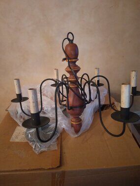 PRIMITIVE WOODEN CHANDELIER